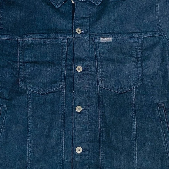 Columbia winter denim trucker 
Very thick jacket - Picture 2 of 5